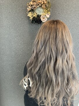 カフネ(KAHUNE) 【COLOR】シルバーベージュ