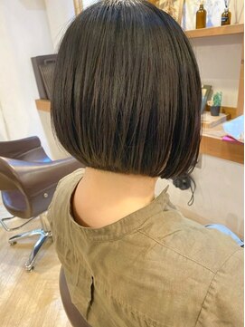 アミュレ(Amule) 艶っぽいきれいめスリークボブ40代50代大人女子におすすめ