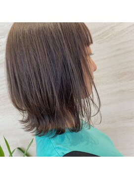 ウイバイファースト(u'i by first) ≪透明感が抜群♪≫シアーハイライト×レイヤーボブ