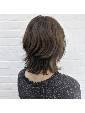 ミグバイリグ(MIG×LIG) 外ハネ　コスメパーマ