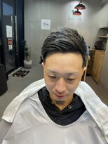 ニーキュウヨン バーバーズストア(294 BARBER's Store) スキンフェード×アップバング