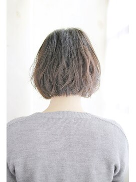 セントラル プラスエヌ(CENTRAL+n) 20代30代40代 コクがあってキレもいい暗色ボブ【草津】