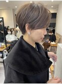 ピアスが映える前髪長めショート☆