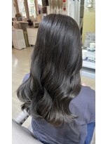 アミュー(amiu)&nbsp;アッシュ系カラー