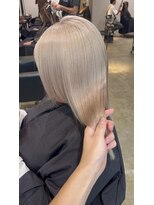 メリー オオサカ(Merly Osaka)&nbsp;艶髪ハイトーンミルクティー