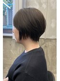 アッシュカラーとショートボブ