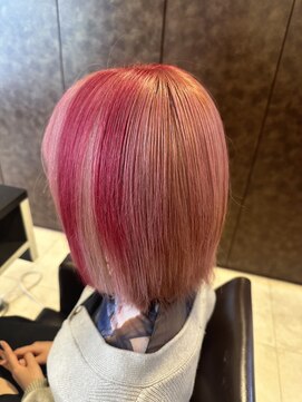 ヘアーメイク ララ(HAIR MAKE LALA) ホワイトピンク スライシングカラー