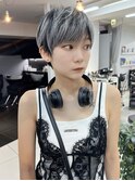 くびレイヤー　エモージュ　グレージュ　クールショート