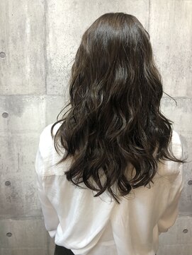 ルアン(Luan) フェミニンウェーブ
