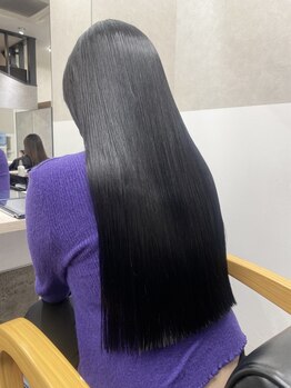 ラフィット 下大利店(lafit)の写真/【下大利駅1分】クセ・うねりをしっかり伸ばし自然なストレートに。美髪・髪質改善メニューを豊富にご用意