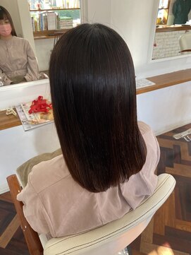 ヘアーアンドメイクアップモパ ストレート