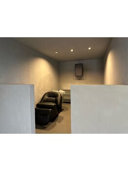 【久留米/西鉄花畑駅徒歩３分】《艶＆透明感》豊富なカラー剤から選定して作る透明感たっぷりヘアが大人気!