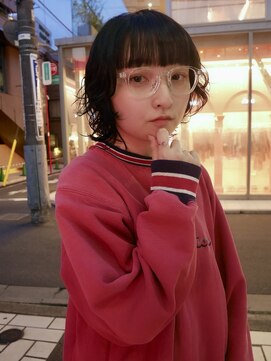 アクアオモテサンドウ(ACQUA omotesando) △癖毛風パーマレイヤーパーマウルフパーマブルーブラック