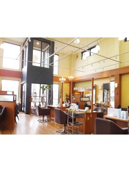 ゆったりとした広々空間で髪と心に潤いを…♪一人ひとり丁寧なカウンセリングをし想いをくみ取りカタチへ！