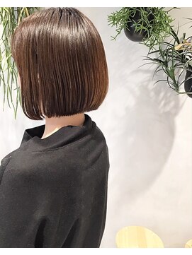 アマネ(AMANE) シンプルボブ