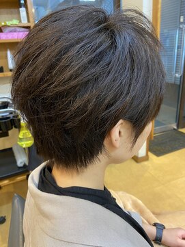 アッシュ(ASH) 耳かけショート!