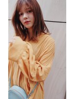 ラル 立川(lar)&nbsp;ブラウニーアッシュ_耳かけウェーブパーマフォギーベージュ