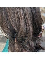 サラジュ 西宮北口店(SARAJU) ■グリーングレージュ/マット/オリーブ【山本寛絵】