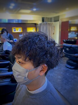 グッドマン バーバーショップ リョクチ(goodman barbar shop RYOKUCHI) 波巻　2ブロックマッシュ