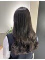 オーク 戸塚(OAK)&nbsp;ダークグレージュは艶々に見えておすすめです♪