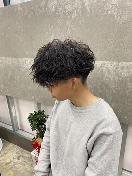 サンズ 梅田(SUNS) ツイスパマッシュ