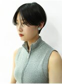 センターパート　グレージュ　ハンサムショート　ショートボブ