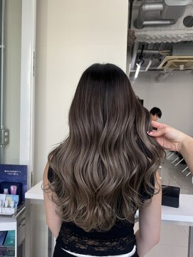 アライブ ハラジュク(ALIVE harajuku) 【ALIVE yu-ki グレージュバレイヤージュ】