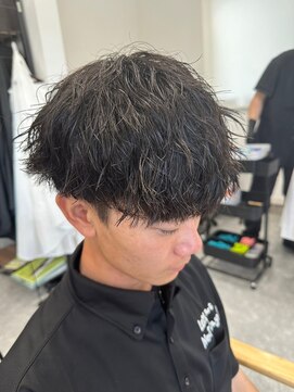 フゥ 宇都宮(FeU) 波巻きパーマツイストスパイラルパーマメンズマッシュパーマ