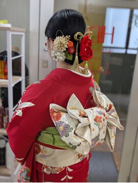 ヒデ美容室 艶～シニヨンヘアアレンジ