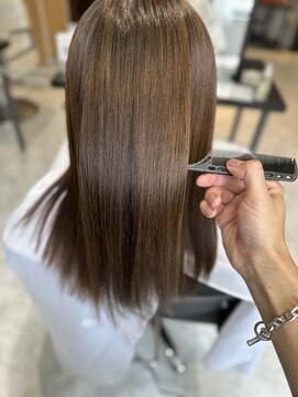 オルメント 天満 南森町(ORL'MENT) 30代40代髪質改善ココアブラウン感ストレート透明感赤み消し