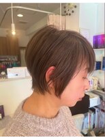 ピアリ オカモト(Peri okamoto)&nbsp;前下がりくびれショート