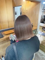 パツっとボブ×モカベージュ