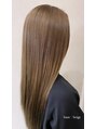 ベースヘアー(BASE hair)&nbsp;ダメージレスカラーによるツヤのあるベージュカラー