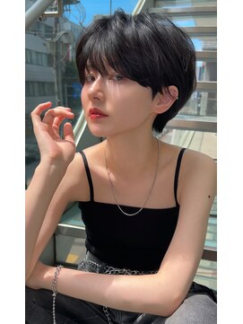 ロンドプロフィール 浦和(Lond profil) 大人可愛い20代30代40代黒髪前下がりショートボブ丸みショート◎