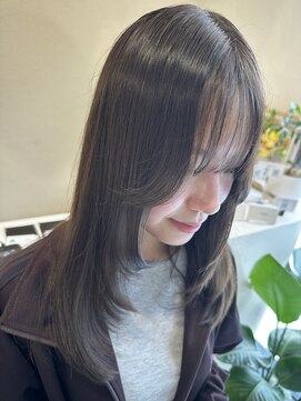 ベル サウス(BHEL south) 津市ロングレイヤーカットハッシュカット透明感カラー重めロング