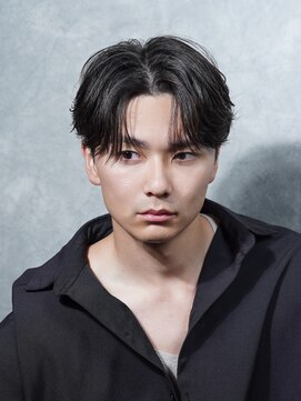 アルファ 新宿(alpha) 【alpha 新宿】センターパート×フェザーパーマ