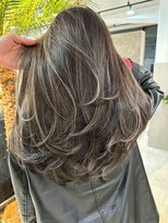 メリー オオサカ(Merly Osaka)&nbsp;ハイライト/似合わせカット