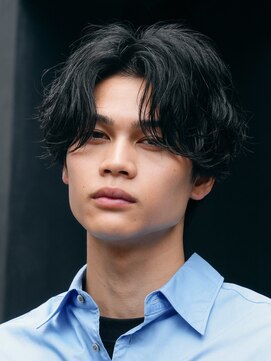 テン 心斎橋(tenn.) メンズセンターパート七三分けパートニュアンスパーマ刈り上げ