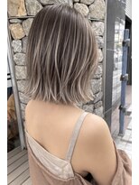 アムールマヤ グレージュカラー