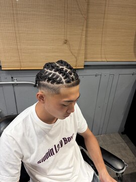 バーバーショップライズ 2nd(barber shop RAIzE) デザインバレルツイスト