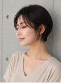 ショートボブ×シースルー×グレーヘアー