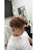 ツイストスパイラルパーマ/メンズ/刈り上げ/眉毛/ツイスト