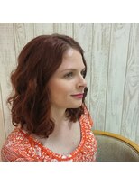 ミュゼドゥラペ(Musee de Lapaix) ニューヨーカーウイメンフェミニンボブ