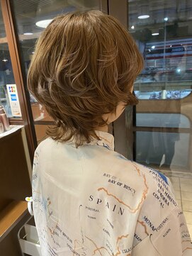 リー ヴィータ 上新庄(Lee Vita) ウルフ×ベージュ×ショートスタイル