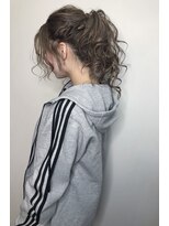 モルニ(MORNI)&nbsp;シアーべージュ_マロンベージュ Aラインボブ かきあげ