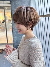 モナバイルーブル(MONA by Louvre)&nbsp;【MONA名古屋駅/名駅】コンパクト大人ショート/ベージュカラー