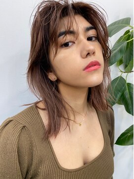ローウェ 渋谷(Louwe) 20代,30代,40代小顔外ハネミディアム[渋谷/渋谷駅]