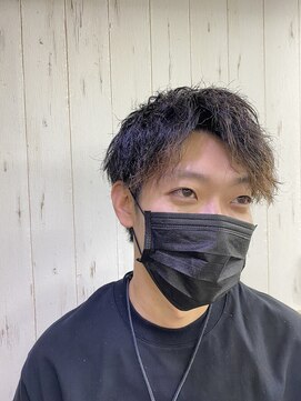 トミーズバーバー(Tommy's Barber) ナチュラルツイストスパイラルパーマ