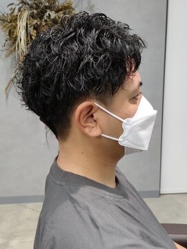 リット×ベリエ(Lit.×belier) ビジネスショートツイストスパイラルパーマツーブロック刈り上げ