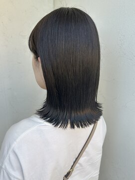 ジュエ ヘアー デザイン(Jue hair design) オリーブグレージュ×外ハネミディアム